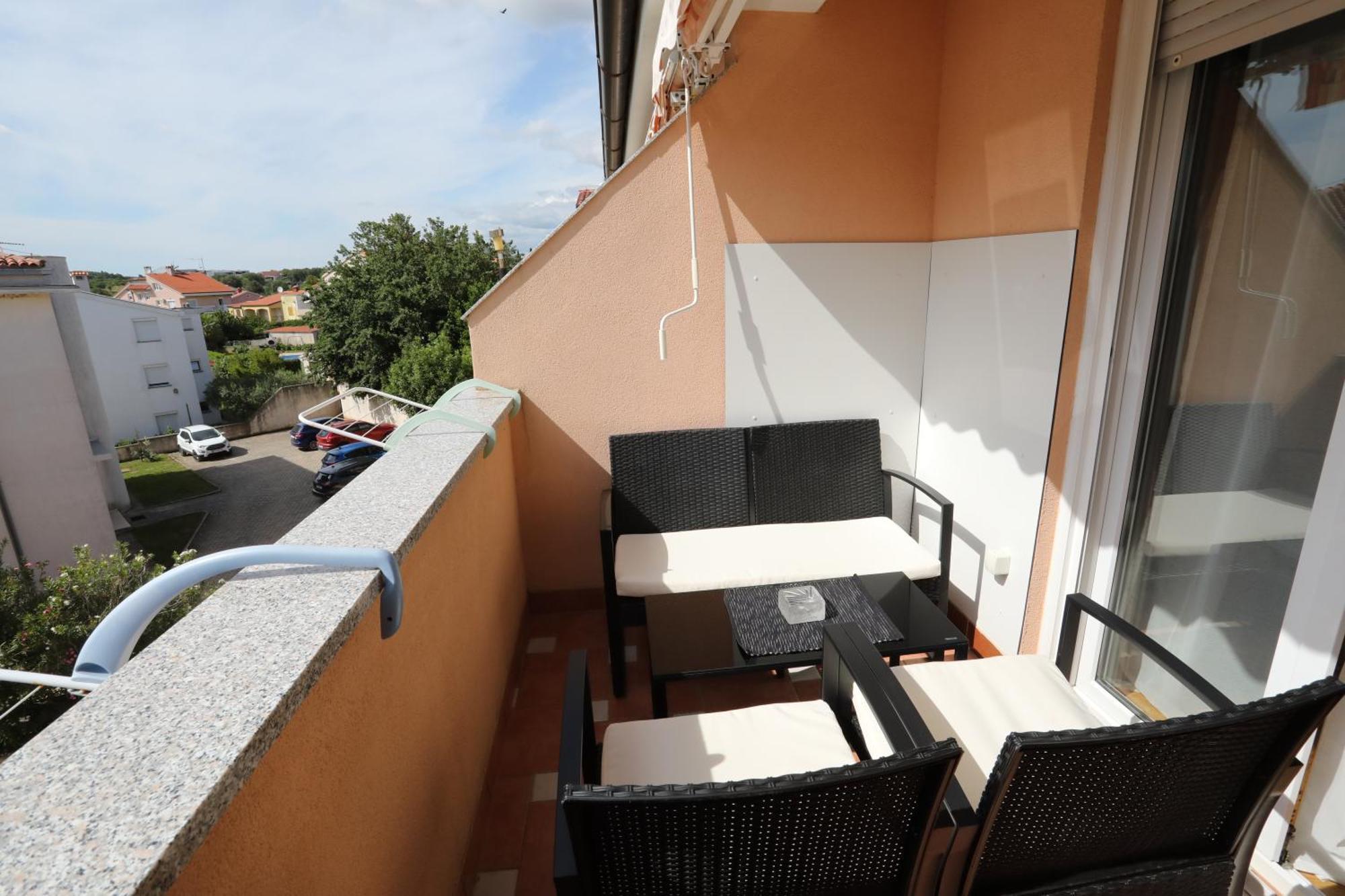 Apartment Loly Medulin Exterior photo